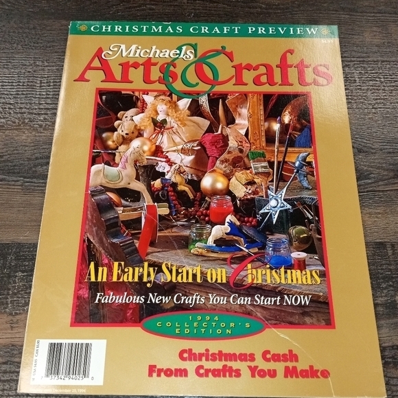 Michaels Arts & Crafts Vintage Magazine Christmas Crafts Quilt Aprons Teddy Bear - Picture 1 of 8